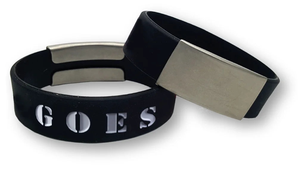 PULSERA CON PLACA METALICA