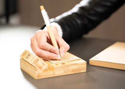 OF0621 Memo Calendario Bambú